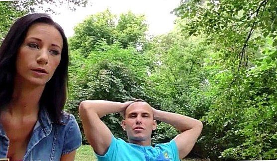 Порно Бразерс: Дерзкий любовник, начал записывать домашнее видео со своей телочкой, которую он грубо трахнул в ротик